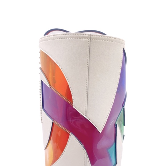 EUC-Christian Louboutin Spike Studs Kabata Love Tote w/COA - Picture 3 of 13